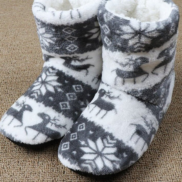 Lined warm winter slippers